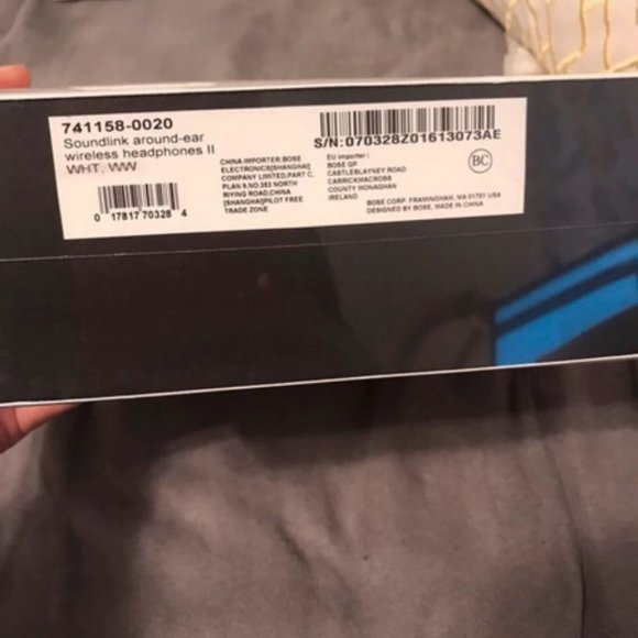 NWT Bose Bluetooth Headphones - Picture 2 of 3